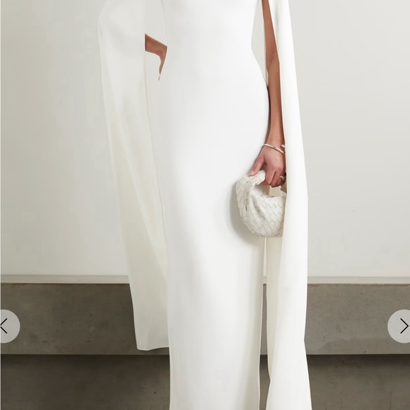 Solace London gown. Name of dress: The Sadie Maxi Dress in Cream. - Picture 5 of 5